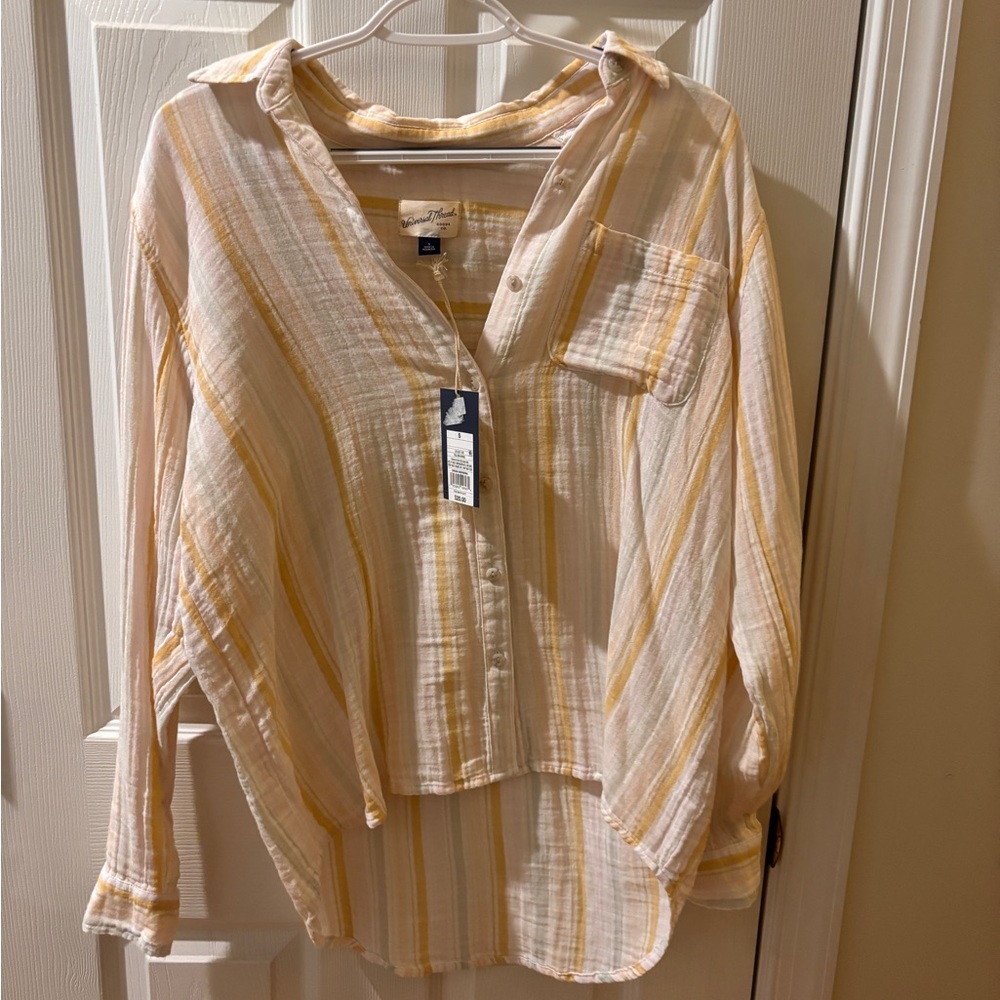 Universal Thread Striped Button-Up Shirt Size Small NWT